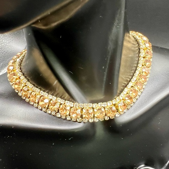 NIB Champagne Crystal Stud Earrings and Choker/Necklace Set - Picture 7 of 16